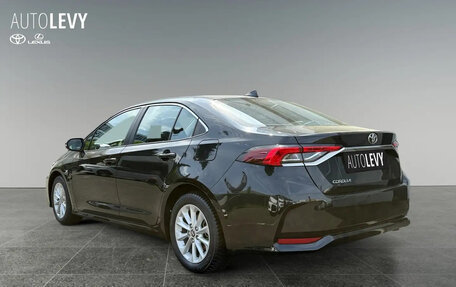 Toyota Corolla, 2022 год, 1 850 000 рублей, 2 фотография