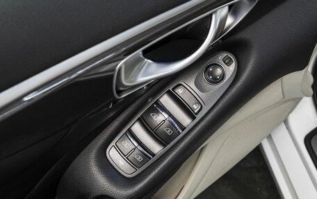 Infiniti Q50 I рестайлинг, 2014 год, 1 799 000 рублей, 12 фотография