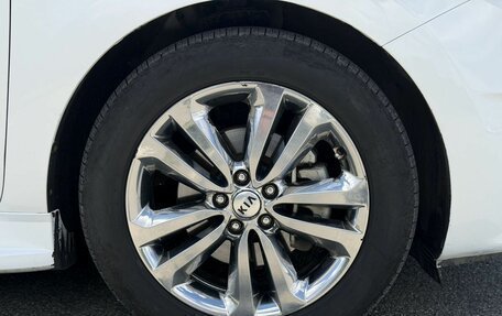 KIA Carnival III, 2015 год, 2 100 000 рублей, 8 фотография