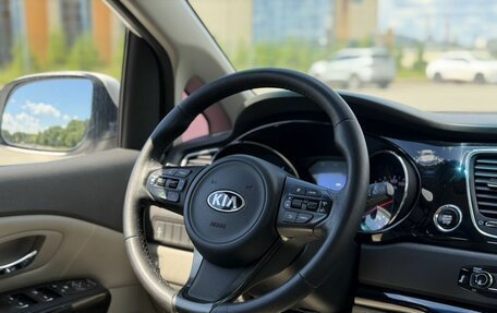 KIA Carnival III, 2015 год, 2 100 000 рублей, 16 фотография