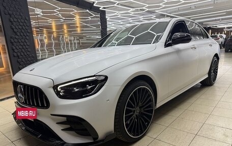Mercedes-Benz E-Класс, 2021 год, 4 500 000 рублей, 2 фотография