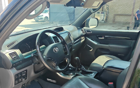 Toyota Land Cruiser Prado 120 рестайлинг, 2008 год, 2 000 000 рублей, 16 фотография