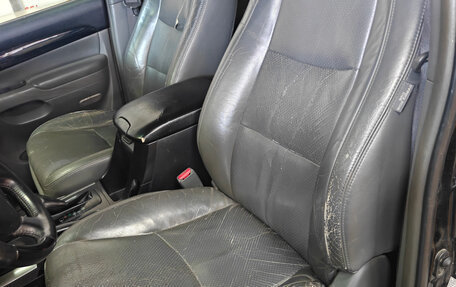 Toyota Land Cruiser Prado 120 рестайлинг, 2008 год, 2 000 000 рублей, 18 фотография