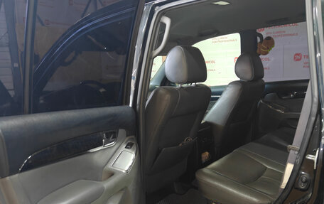 Toyota Land Cruiser Prado 120 рестайлинг, 2008 год, 2 000 000 рублей, 23 фотография