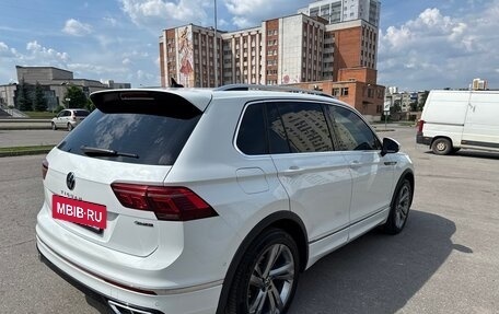 Volkswagen Tiguan II, 2020 год, 3 090 000 рублей, 4 фотография
