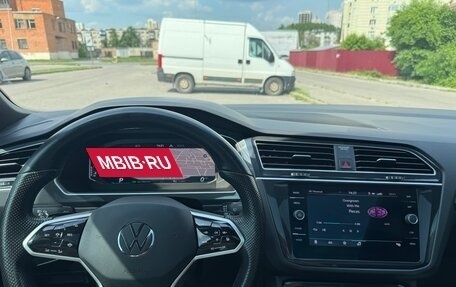 Volkswagen Tiguan II, 2020 год, 3 090 000 рублей, 12 фотография
