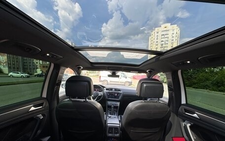 Volkswagen Tiguan II, 2020 год, 3 090 000 рублей, 24 фотография