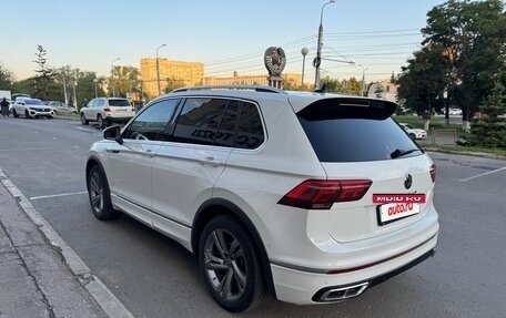 Volkswagen Tiguan II, 2020 год, 3 090 000 рублей, 28 фотография