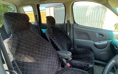 Toyota FunCargo, 2003 год, 390 000 рублей, 13 фотография