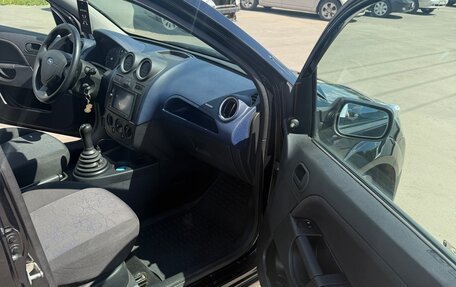 Ford Fiesta, 2007 год, 450 000 рублей, 9 фотография