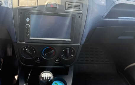 Ford Fiesta, 2007 год, 450 000 рублей, 12 фотография