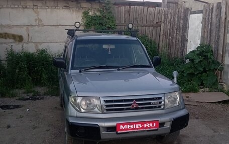 Mitsubishi Pajero iO, 2000 год, 420 000 рублей, 1 фотография