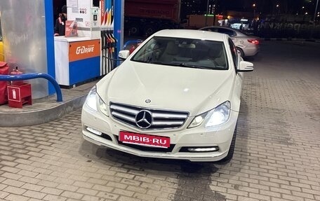 Mercedes-Benz E-Класс, 2012 год, 1 500 000 рублей, 1 фотография
