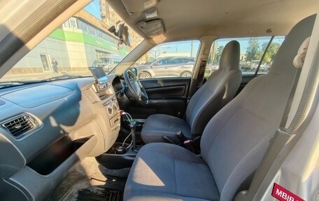 Toyota Probox I, 2002 год, 530 000 рублей, 28 фотография