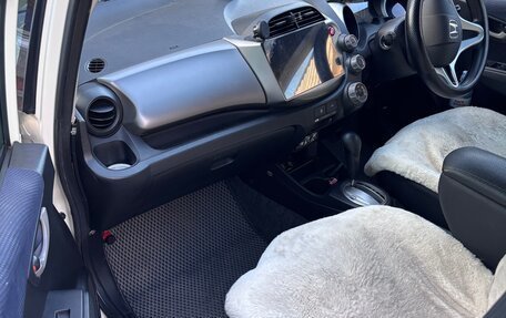 Honda Fit III, 2011 год, 850 000 рублей, 3 фотография