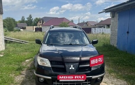Mitsubishi Outlander III рестайлинг 3, 2006 год, 660 000 рублей, 3 фотография
