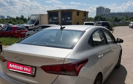 Hyundai Solaris II рестайлинг, 2018 год, 960 000 рублей, 7 фотография