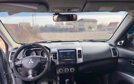 Mitsubishi Outlander III рестайлинг 3, 2007 год, 1 395 000 рублей, 14 фотография
