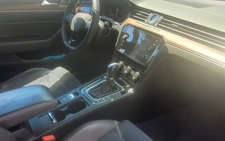 Volkswagen Passat B8 рестайлинг, 2017 год, 2 000 000 рублей, 21 фотография