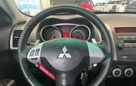 Mitsubishi Outlander III рестайлинг 3, 2008 год, 1 050 000 рублей, 13 фотография