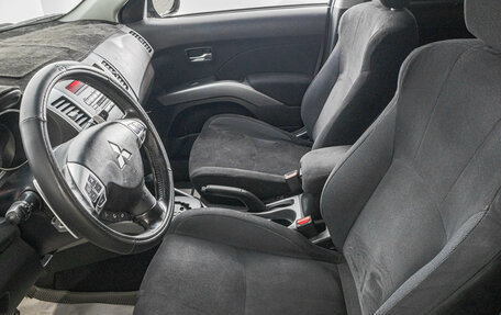 Mitsubishi Outlander III рестайлинг 3, 2008 год, 939 000 рублей, 9 фотография