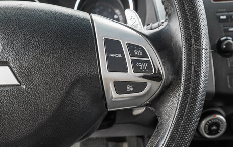 Mitsubishi Outlander III рестайлинг 3, 2008 год, 939 000 рублей, 14 фотография