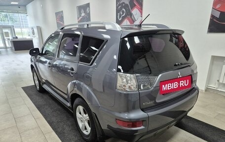 Mitsubishi Outlander III рестайлинг 3, 2010 год, 896 000 рублей, 5 фотография