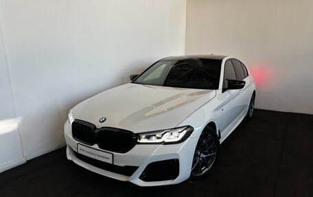 BMW 5 серия, 2020 год, 5 500 000 рублей, 2 фотография