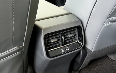 Toyota RAV4, 2026 год, 4 470 000 рублей, 27 фотография