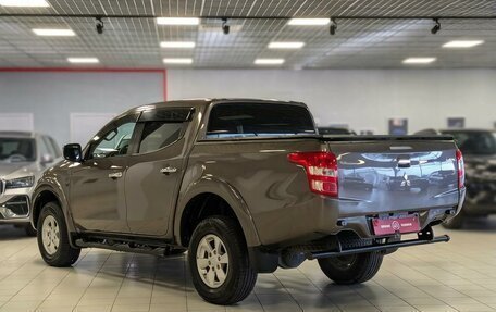 Mitsubishi L200 IV рестайлинг, 2016 год, 2 299 500 рублей, 6 фотография