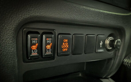 Mitsubishi L200 IV рестайлинг, 2016 год, 2 299 500 рублей, 13 фотография