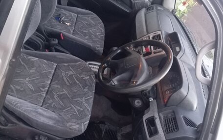 Mitsubishi Pajero iO, 2000 год, 420 000 рублей, 9 фотография
