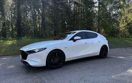 Mazda 3, 2020 год, 2 050 000 рублей, 4 фотография