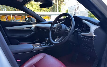Mazda 3, 2020 год, 2 050 000 рублей, 8 фотография