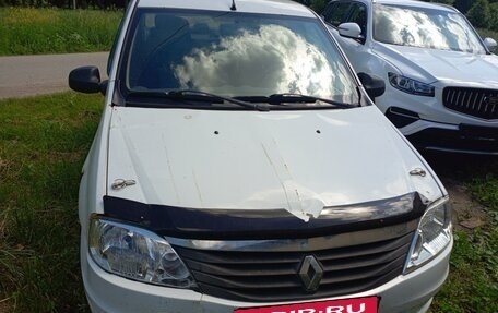 Renault Logan I, 2013 год, 220 000 рублей, 2 фотография
