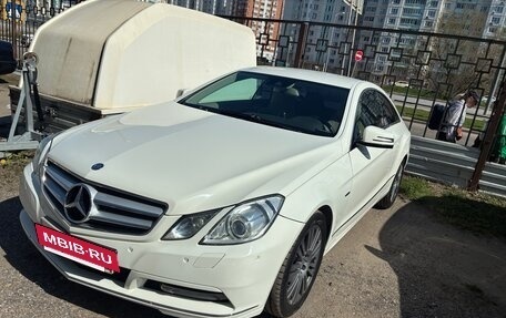 Mercedes-Benz E-Класс, 2012 год, 1 500 000 рублей, 12 фотография