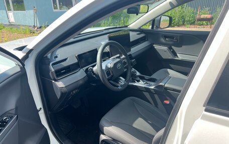 Toyota RAV4, 2025 год, 4 400 000 рублей, 7 фотография