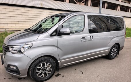 Hyundai Grand Starex Grand Starex I рестайлинг 2, 2020 год, 3 500 000 рублей, 7 фотография