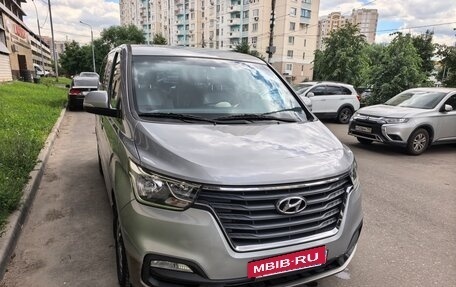 Hyundai Grand Starex Grand Starex I рестайлинг 2, 2020 год, 3 500 000 рублей, 6 фотография