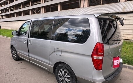 Hyundai Grand Starex Grand Starex I рестайлинг 2, 2020 год, 3 500 000 рублей, 9 фотография