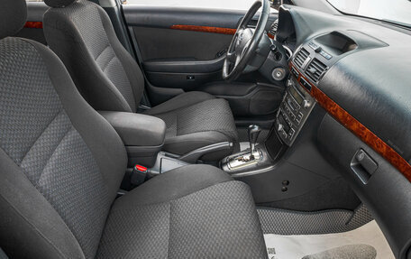 Toyota Avensis III рестайлинг, 2005 год, 899 000 рублей, 22 фотография