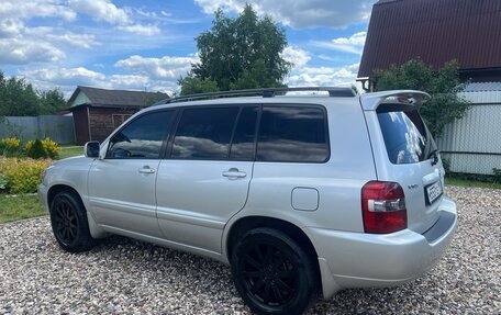 Toyota Highlander III, 2004 год, 1 300 000 рублей, 3 фотография