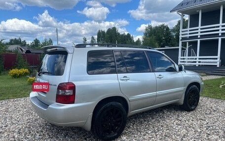 Toyota Highlander III, 2004 год, 1 300 000 рублей, 4 фотография