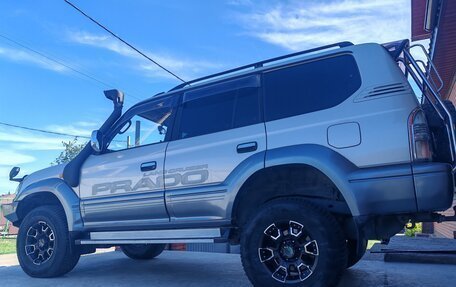 Toyota Land Cruiser Prado 90 рестайлинг, 1996 год, 2 696 000 рублей, 6 фотография