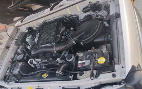 Toyota Land Cruiser Prado 90 рестайлинг, 1996 год, 2 696 000 рублей, 15 фотография