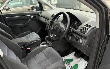 Volkswagen Touran III, 2015 год, 785 000 рублей, 7 фотография