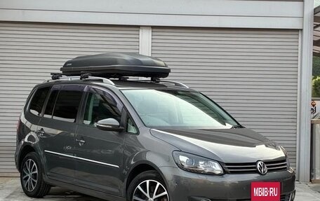 Volkswagen Touran III, 2015 год, 785 000 рублей, 3 фотография