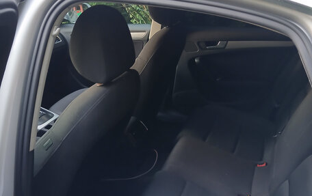 Audi A4, 2010 год, 800 000 рублей, 9 фотография