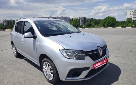 Renault Sandero II рестайлинг, 2020 год, 920 000 рублей, 8 фотография
