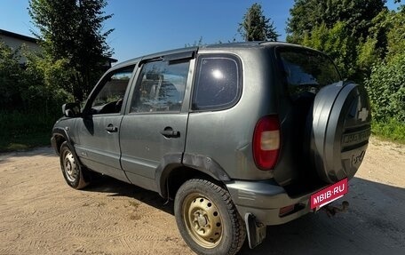 Chevrolet Niva I рестайлинг, 2004 год, 180 000 рублей, 5 фотография